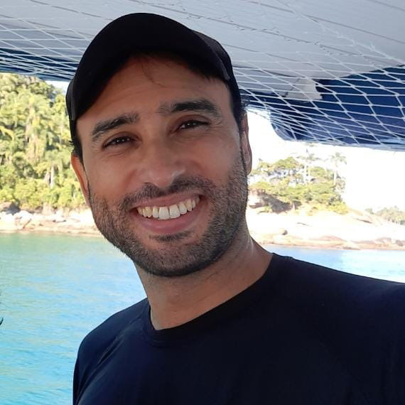 Dr. Leonardo Mitrano Neves